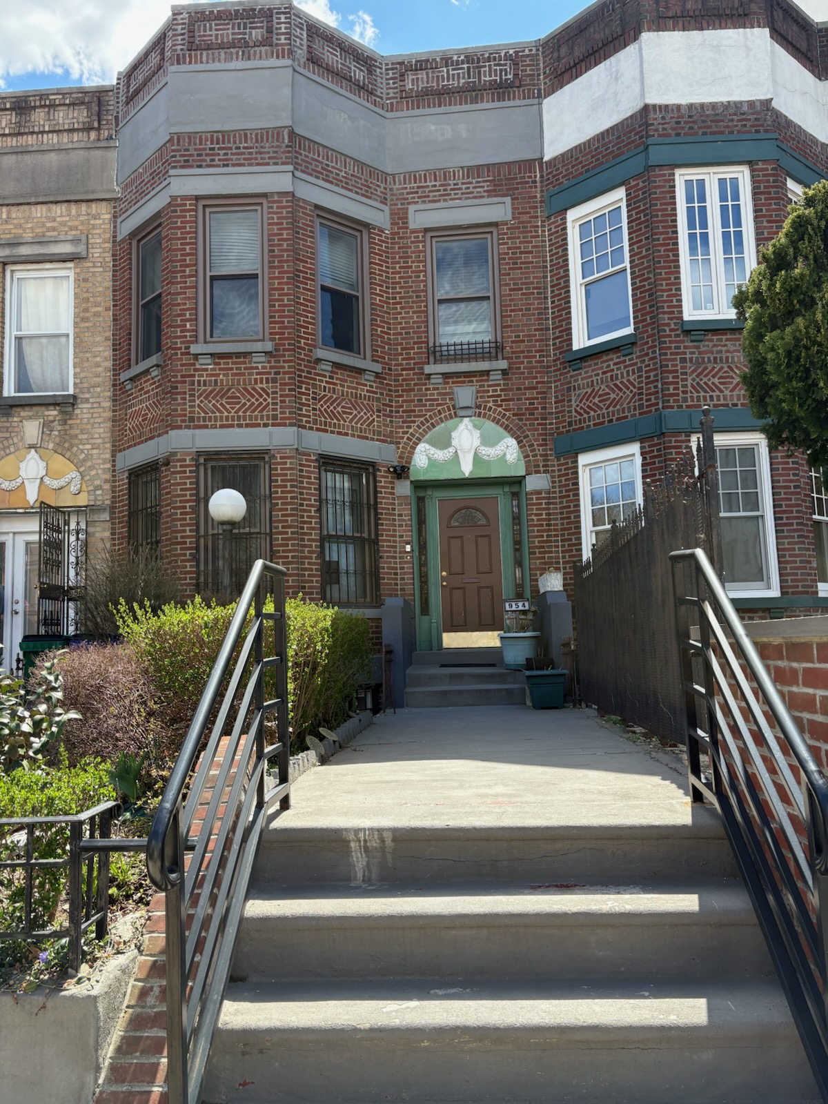954 St John Pl, Brooklyn NY — brick row house